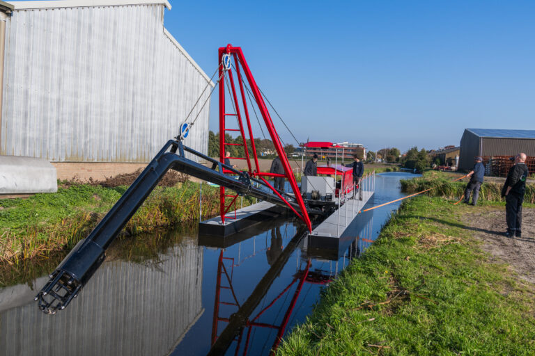 Ready available dredger by ECTMarine